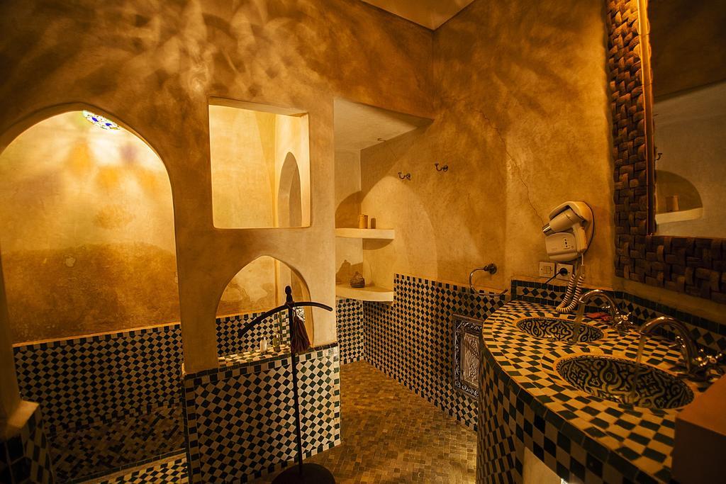 De Vinci & Riad 4*